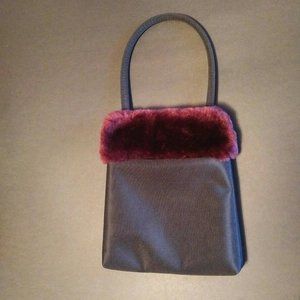 FLASH SALE! Super Cute Mini-Bag, Black, Burgundy Faux-Fur Trim, Firm Handle